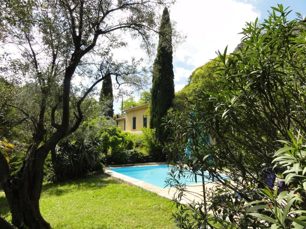 Les Montades Chambres D'Hotes Anduze Exterior foto